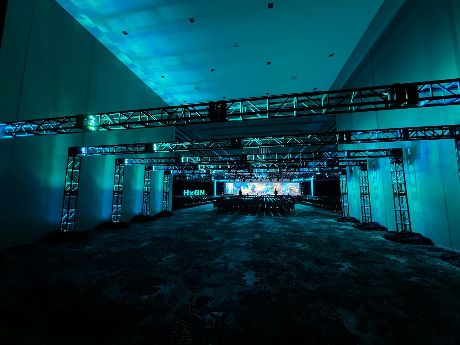 Keynote ballroom pre-show